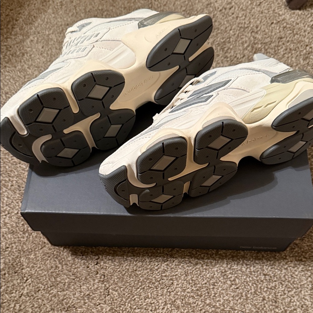 New Balance Off-White and Light Gray Sneakers - Picture 3 of 6